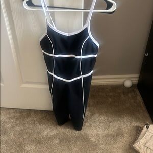 Black and White Shortsie